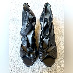Kenneth Cole strappy wedge heels black size 9.5